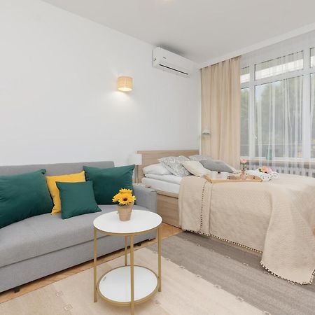 Bright Apartment Warsaw Srodmiescie By Noclegi Renters Exteriör bild